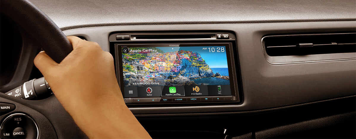 Kenwood — Wirelessly Control your Smartphone with Apple CarPlay or